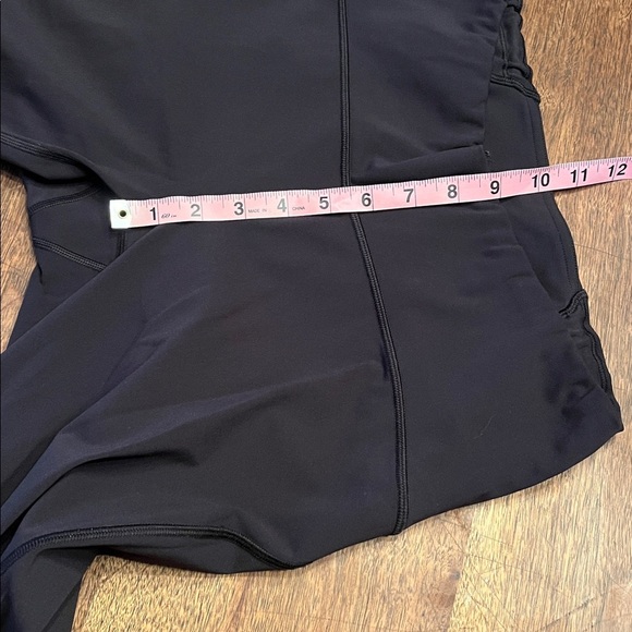 Lululemon Train Times 7/8 Pant Black Size 10 Mesh on Side of Calf - Picture 13 of 14